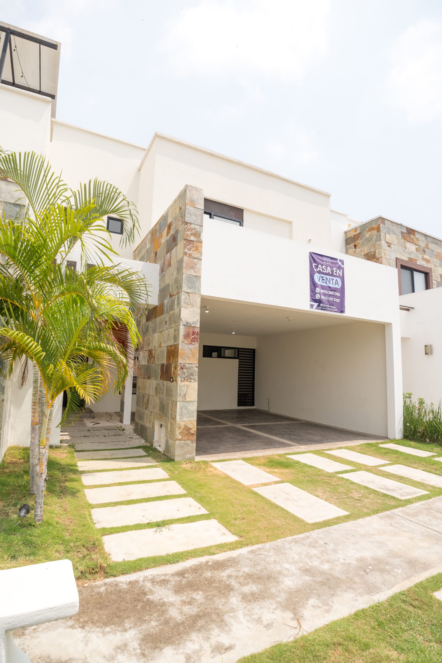 Fachada-casa-en-venta-country-villahermosa-residencial-jardines-del-country