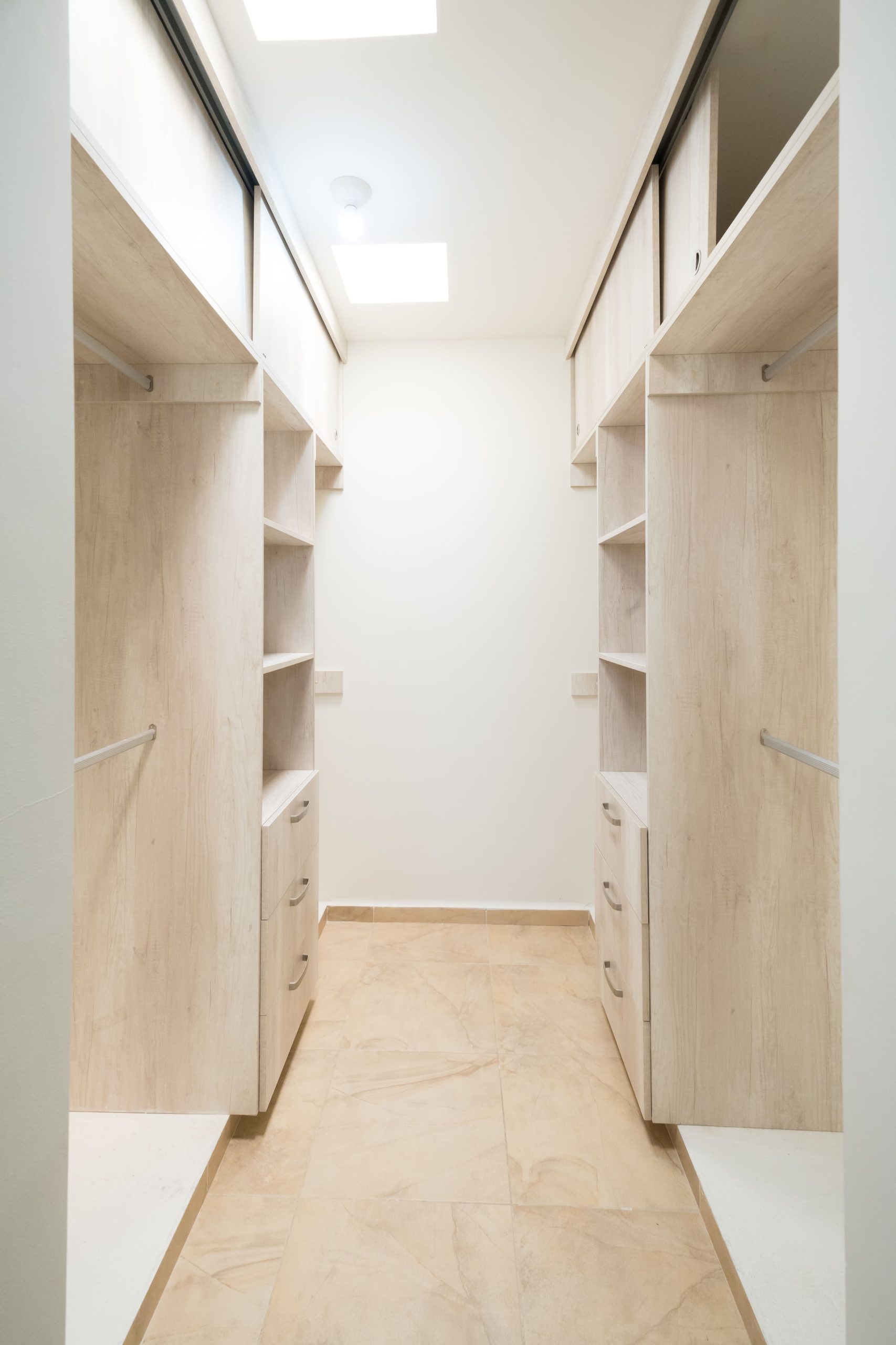 Vestidor-recamara-principal-casa-en-venta-country-villahermosa-residencial-jardines-del-country